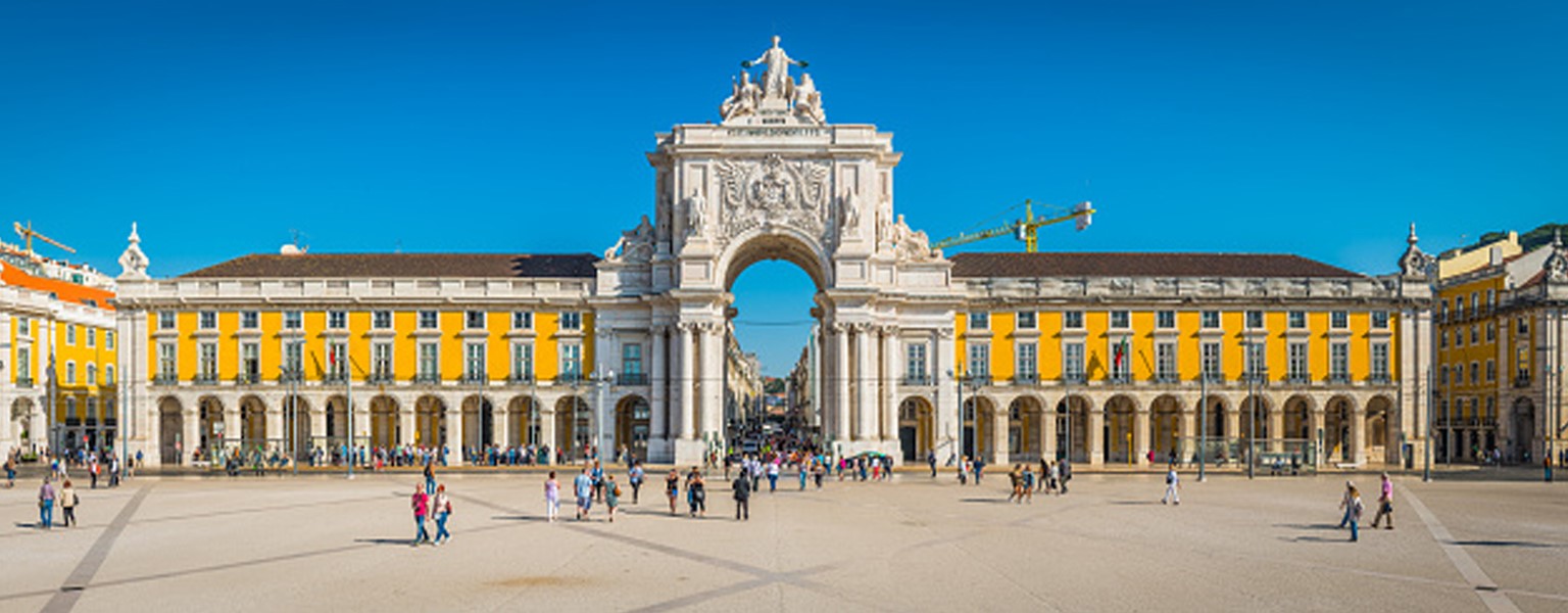 Portugal Lisbon Panoramic View_d2eb3_lg.jpg Banner